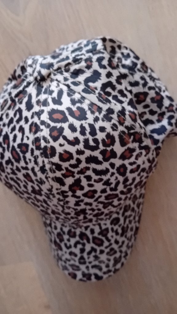 Pet / cap / panter print nieuw, Ophalen of Verzenden, Nieuw, Muts