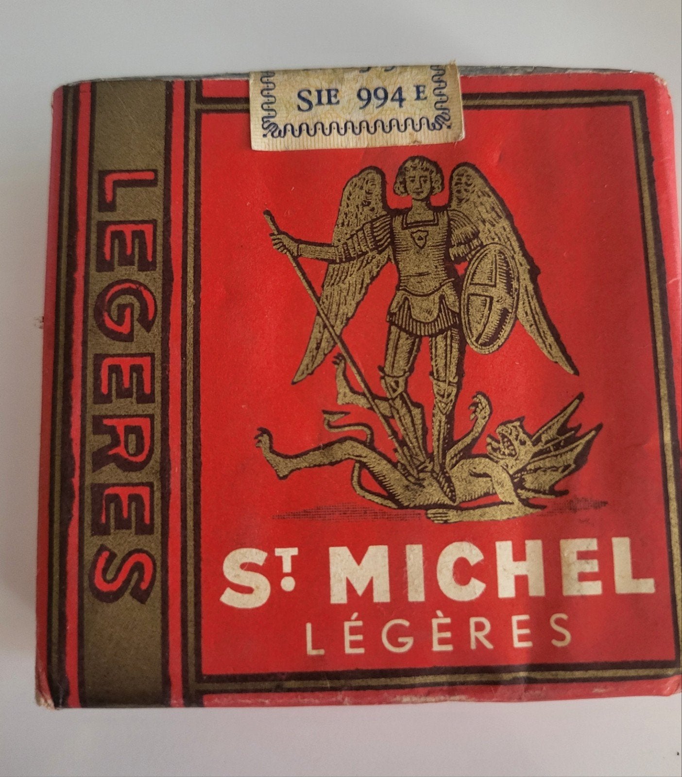 Te koop vintage pakje St.Michel sigaretten, Ophalen of Verzenden, Gebruikt, Tabaksdoos of Verpakking
