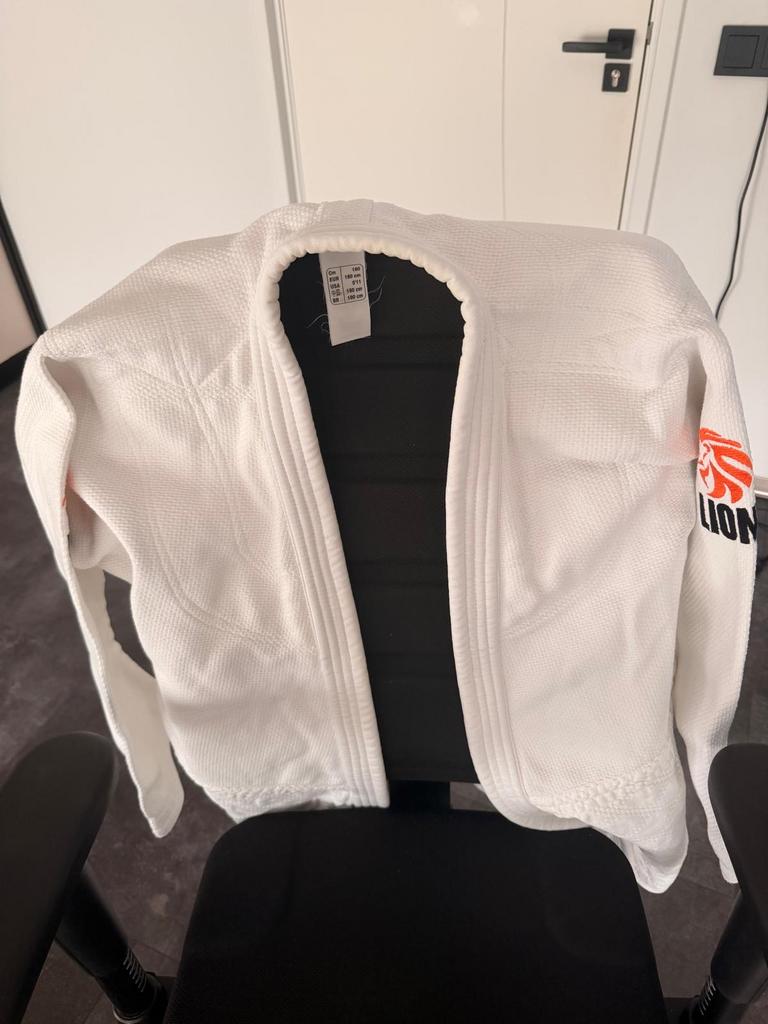 Judo pak - Wit, Ophalen, Judo, Maat M, Zo goed als nieuw