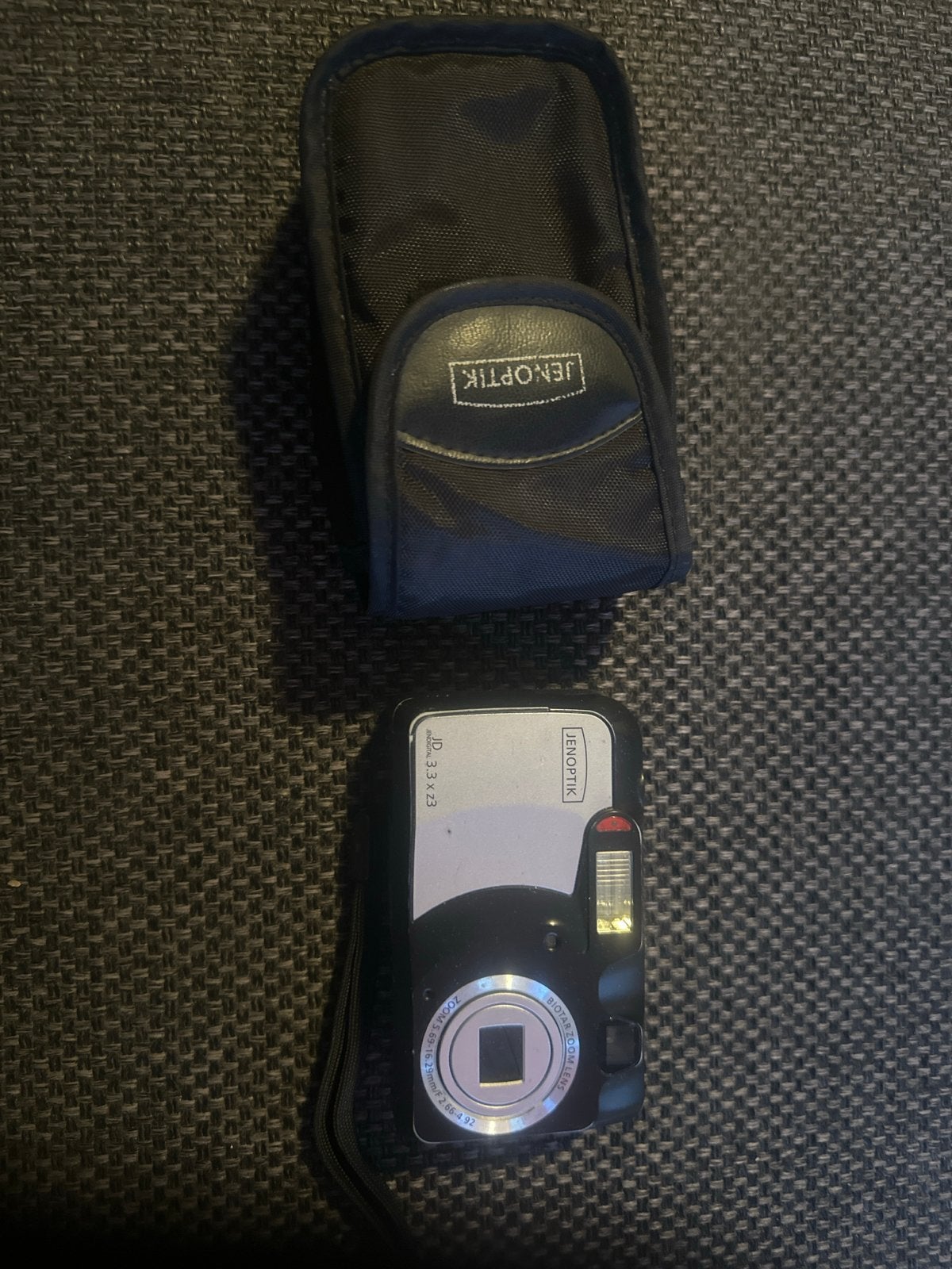 Jenoptik Digitale Camera 3.3 MP met Tasje, Gebruikt, Compactcamera, Overige Merken, Minder dan 4 keer