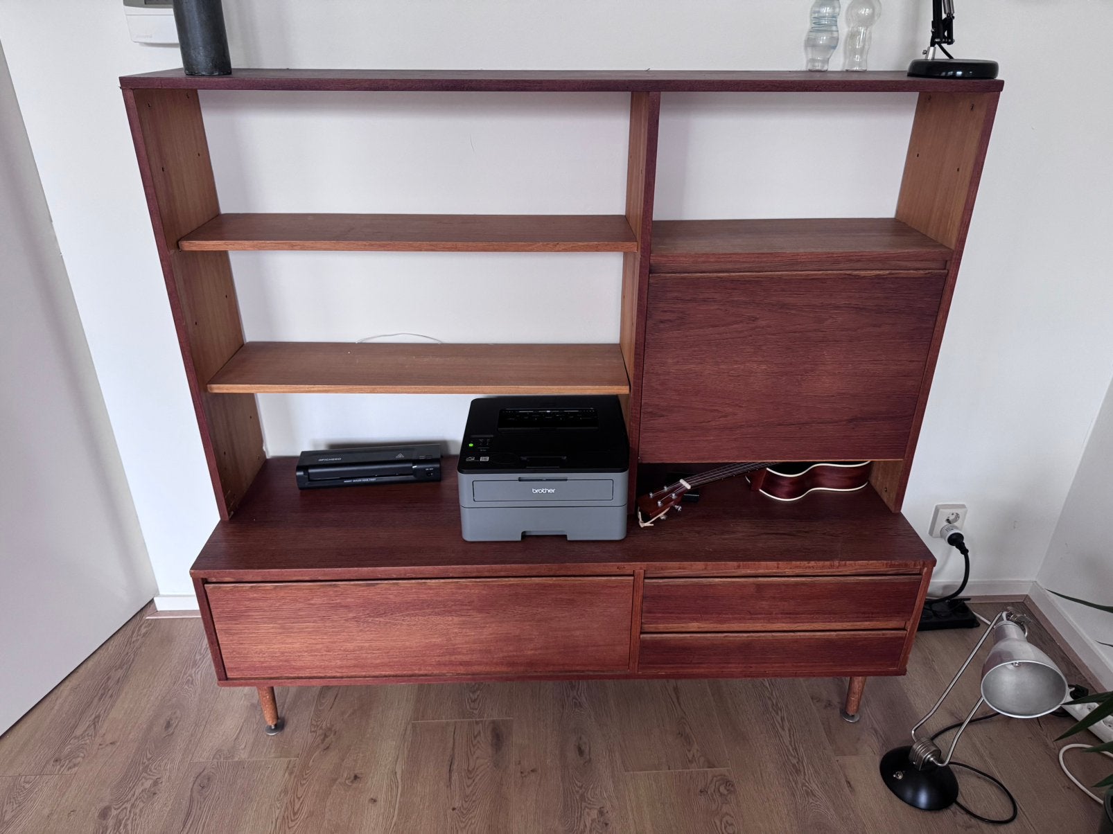 Vintage jaren 70 kast, klein defect, Ophalen, Zo goed als nieuw