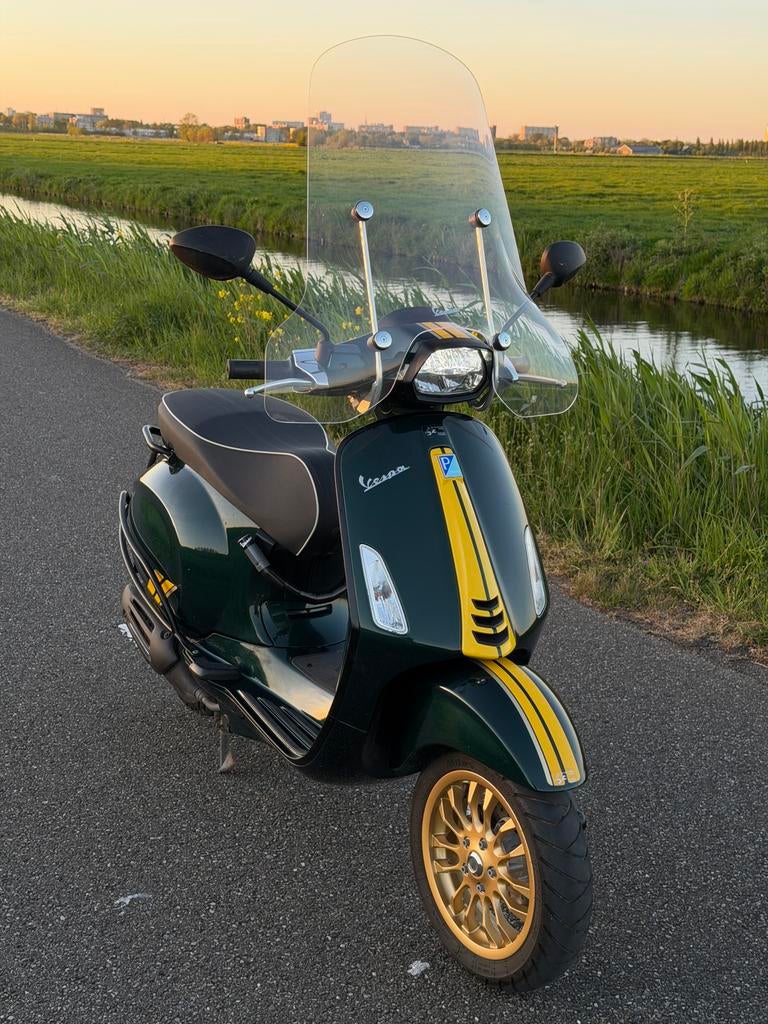 Vespa Sprint Racing Sixties Green, Fietsen en Brommers, Scooters | Vespa, Zo goed als nieuw, Vespa S, Maximaal 25 km/u, Benzine