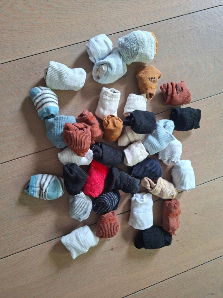 Grote partij babysokjes, diverse maten en kleuren, Kinderen en Baby's, Babykleding | Overige, Ophalen of Verzenden, Gebruikt, Jongetje of Meisje