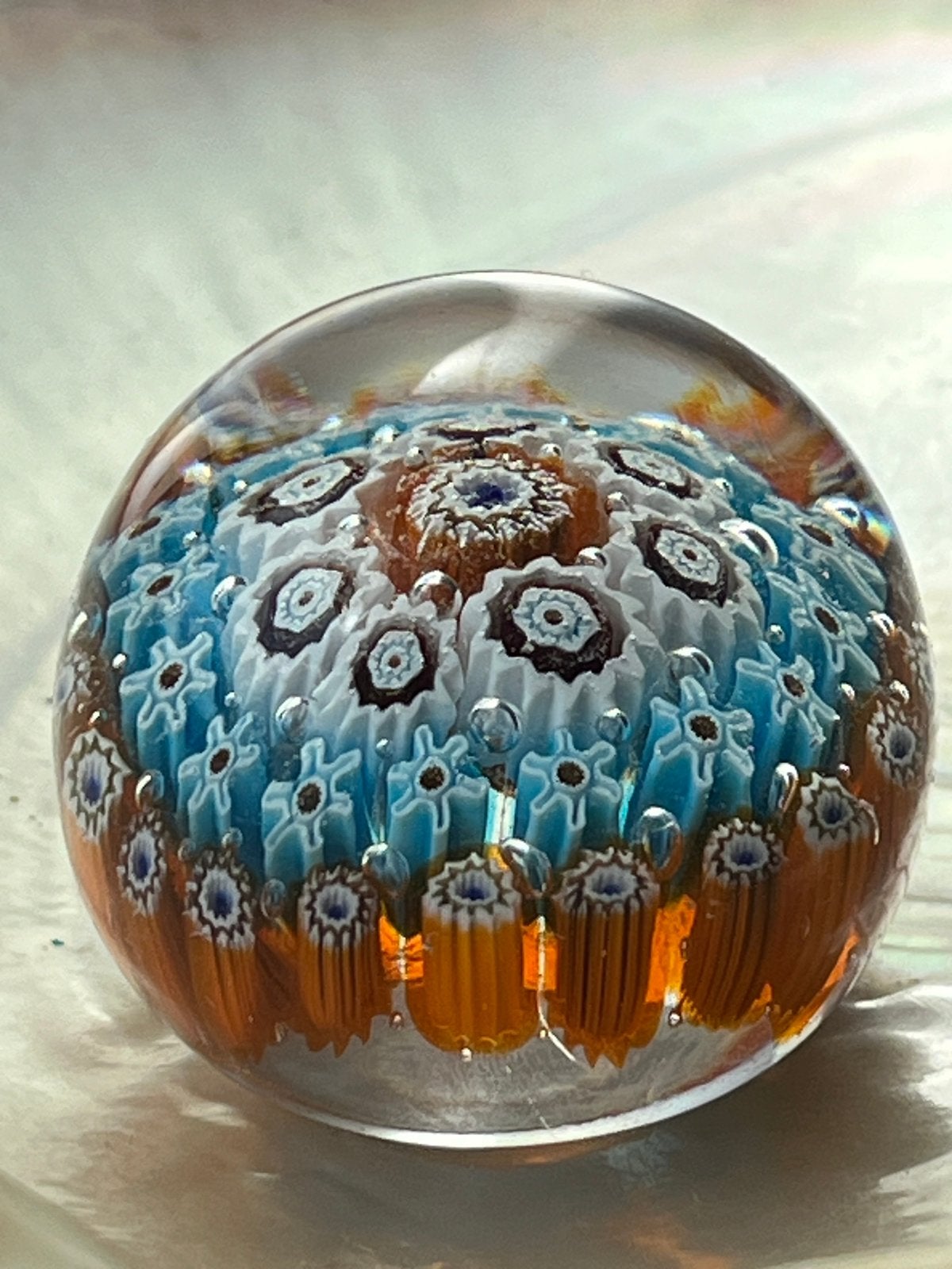 Kleine glazen presse papier / paperweight, millefiori, Ophalen of Verzenden