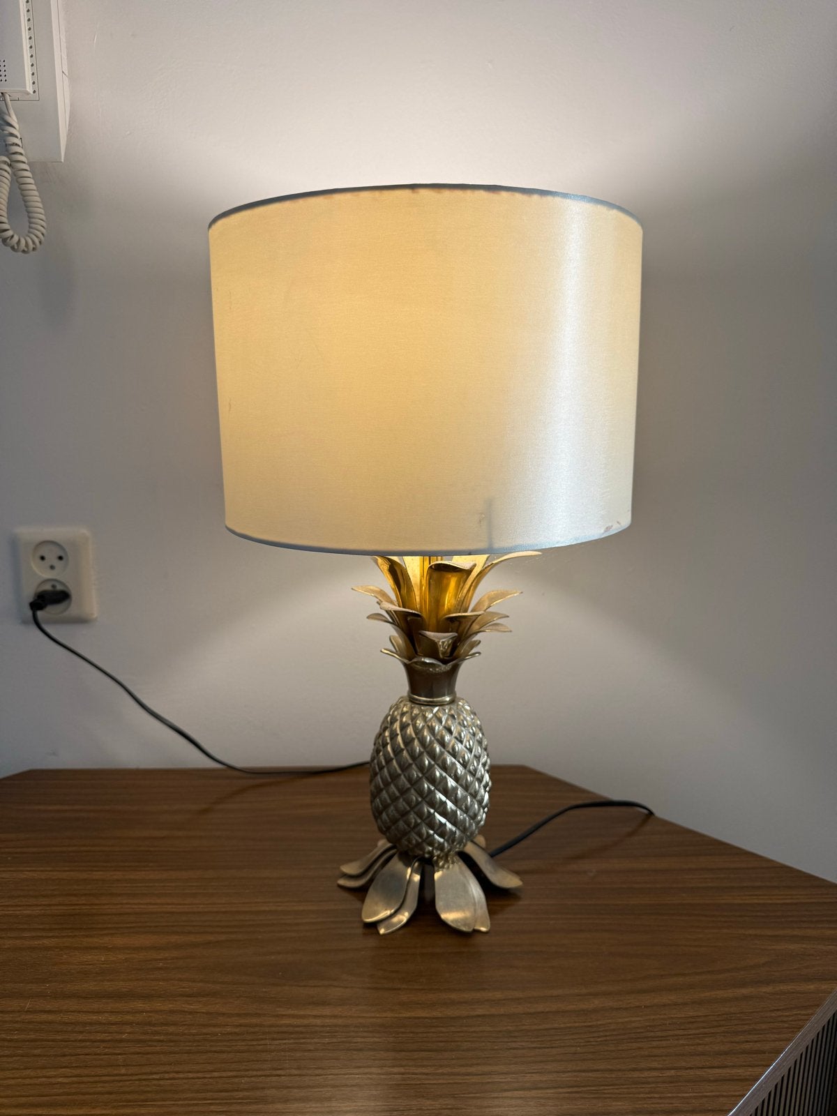 Zara Home Ananas Tafellamp - Messing met Witte Kap, Huis en Inrichting, Lampen | Tafellampen, Ophalen, Gebruikt, Metaal, 50 tot 75 cm