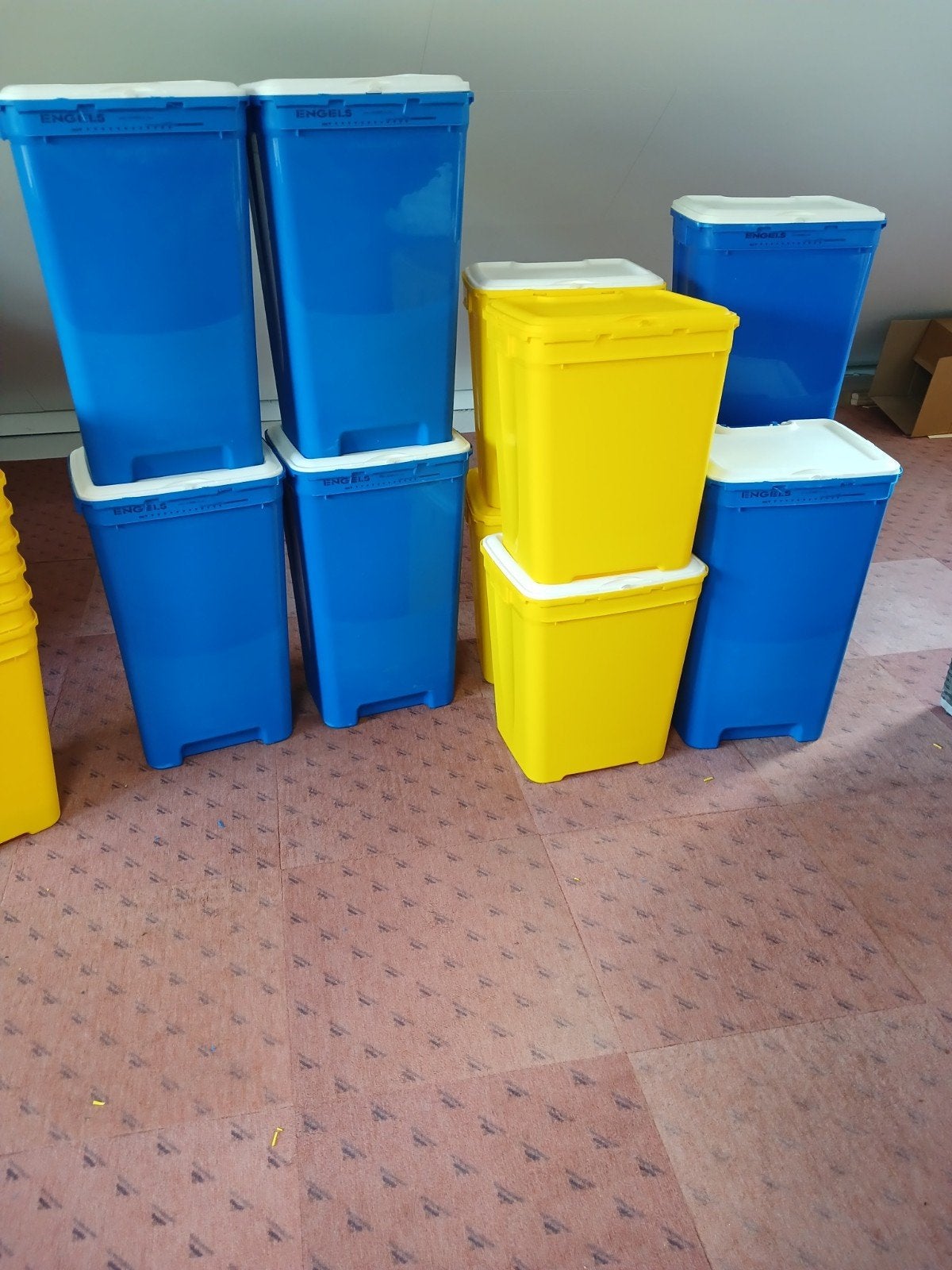 voertonnen opslagbakken met deksel, Dieren en Toebehoren, Dierenvoeding, Ophalen, Vee