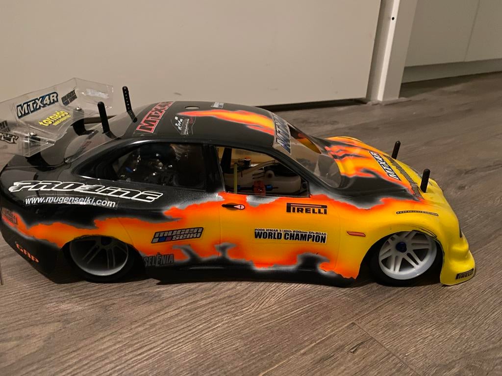 Unieke Mugen MTX4R Nitro RC Auto ‘wide body’ 235mm compleet, Ophalen of Verzenden, Zo goed als nieuw, Schaal 1:10, Auto onroad