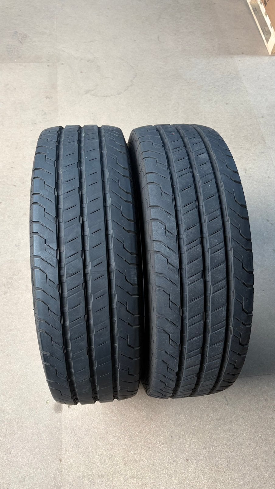 2x 225/75R16 Continental ContiVanContact 100 zomerbanden, Auto-onderdelen, Banden en Velgen, Ophalen, 16 inch, Band(en), Bestelwagen