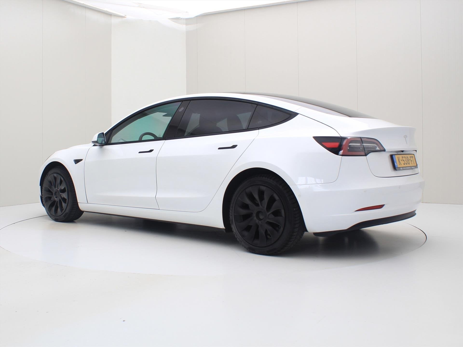 Tesla Model 3 Long-Range AWD 351pk 75 kWh 90.5 % Soh FACELIF, Automaat, Gebruikt, Zwart, Wit