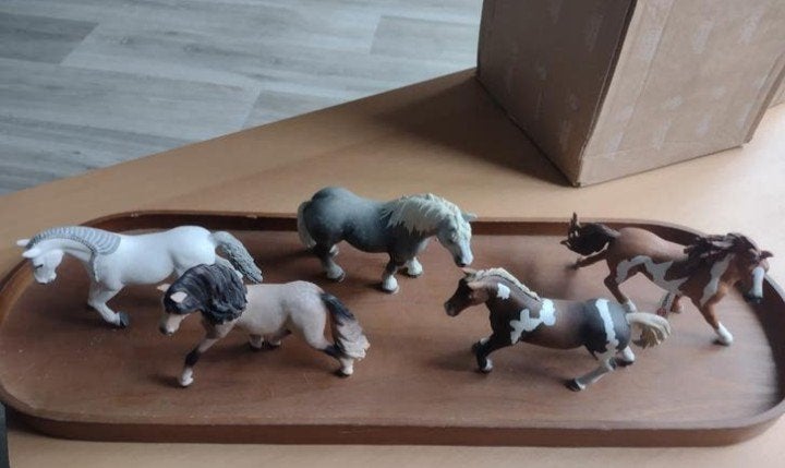 5 leuke Schleich paardjes, Ophalen of Verzenden, Zo goed als nieuw, Paard, Beeldje of Figuurtje