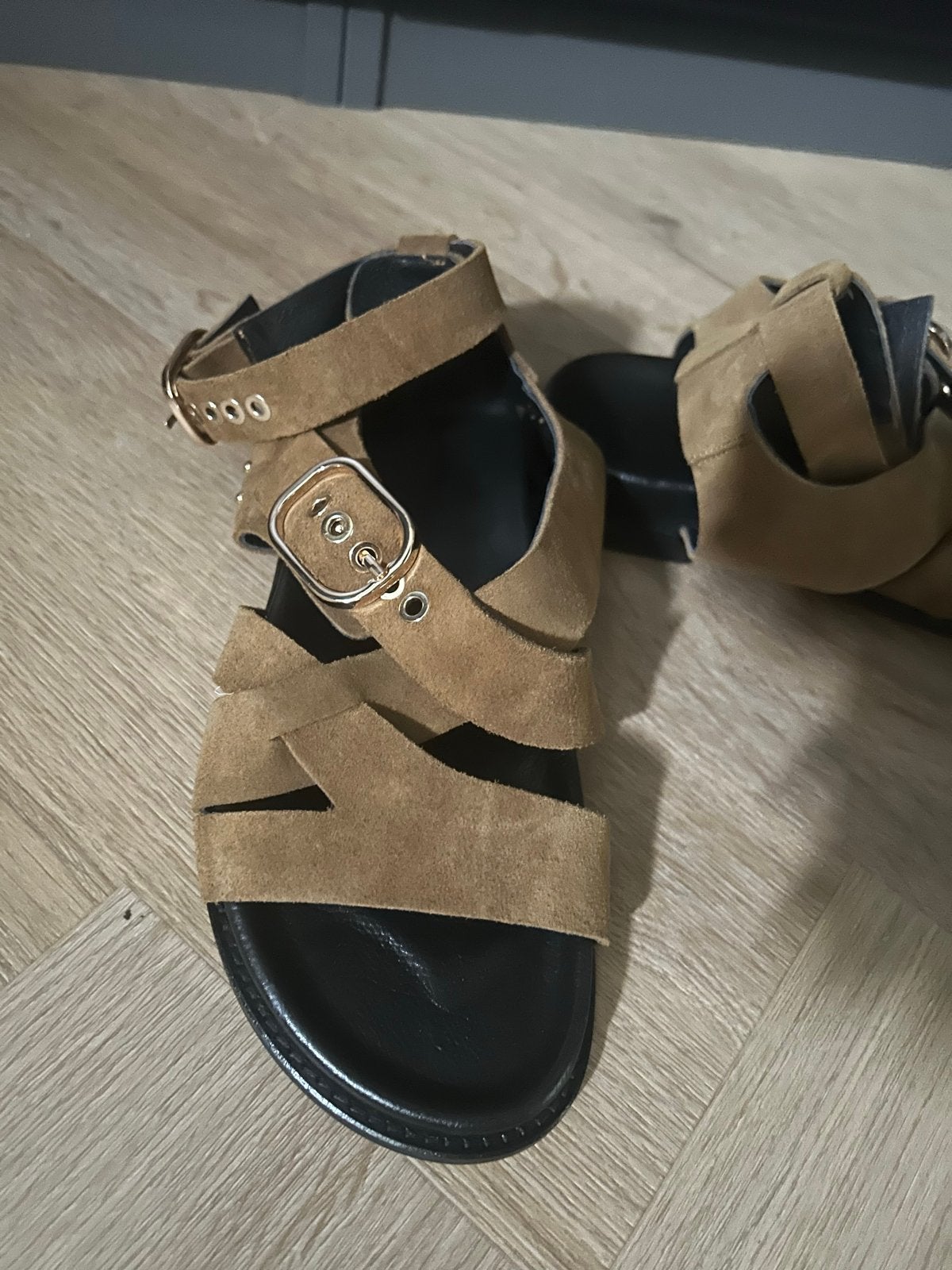 Nieuw! Josh V Serena sandalen van suède - Dull Olive, Bruin, Nieuw, Sandalen of Muiltjes, Ophalen of Verzenden