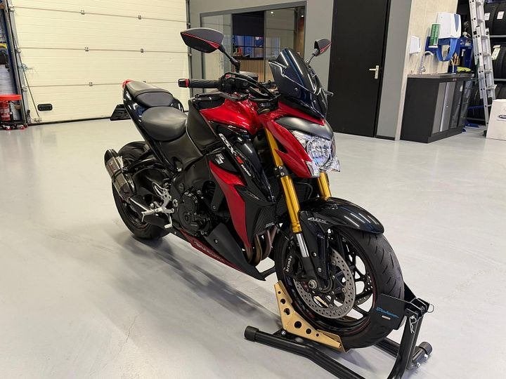 Suzuki GSX-S1000 Red/Black Edition |ABS|MIVV|Stuurdemper|17K, Suzuki, -, ABS, 4 cilinders