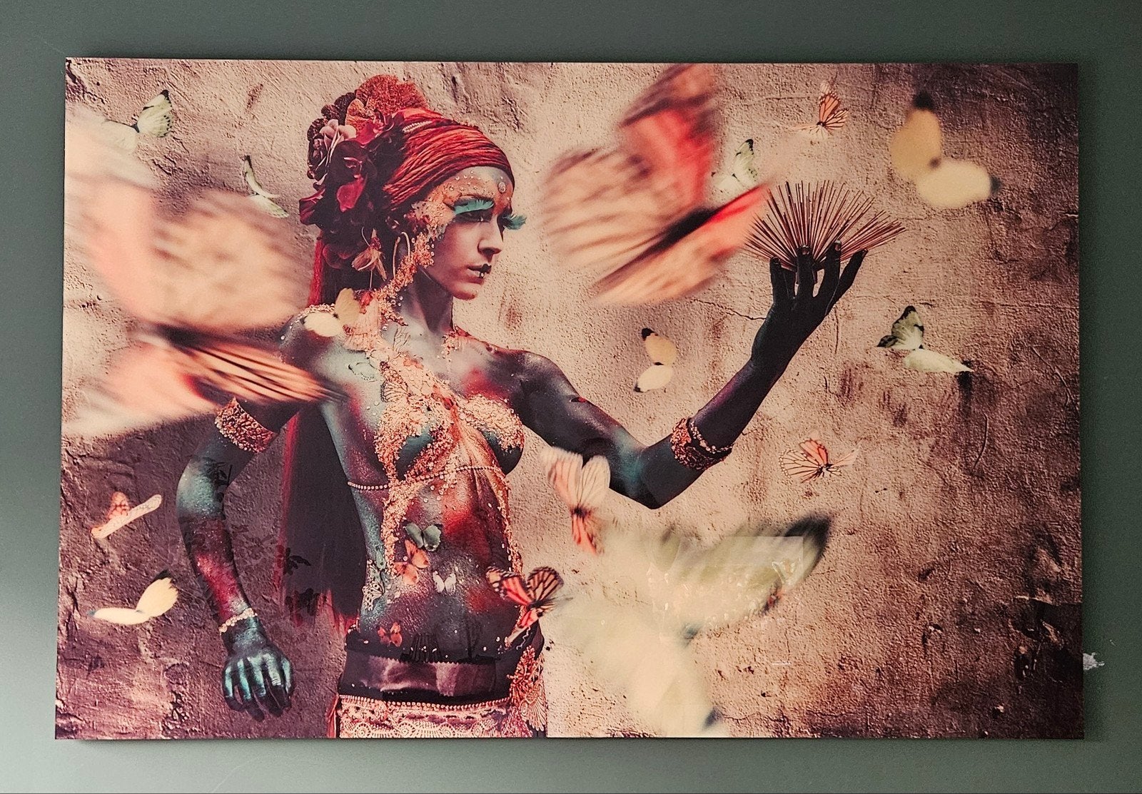 Schilderij vrouw met vlinders 180 x 120 cm - plexiglas, Antiek en Kunst, Ophalen
