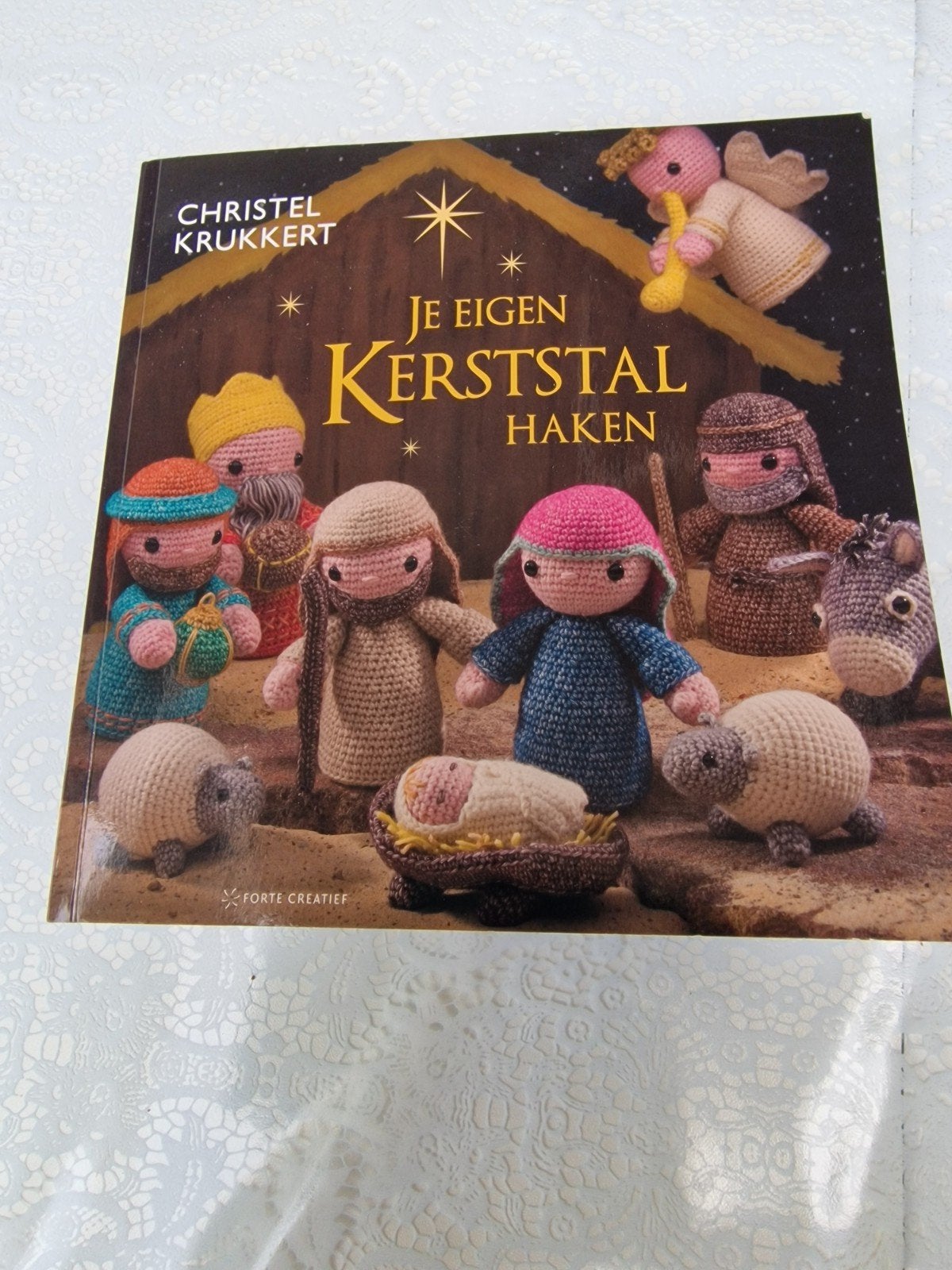 Je Eigen Kerststal Haken - Christel Krukkert, Hobby en Vrije tijd, Breien en Haken, Ophalen of Verzenden