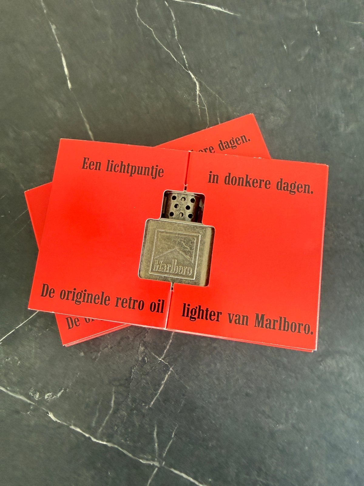 Originele Marlboro benzineaansteker - Nieuw in verpakking, Verzamelen, Ophalen of Verzenden, Nieuw, Aansteker