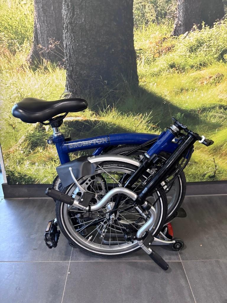 Brompton vouwfiets 3 versnellingen (naaf), Fietsen en Brommers, Ophalen, Gebruikt, Brompton, 16 tot 18 inch