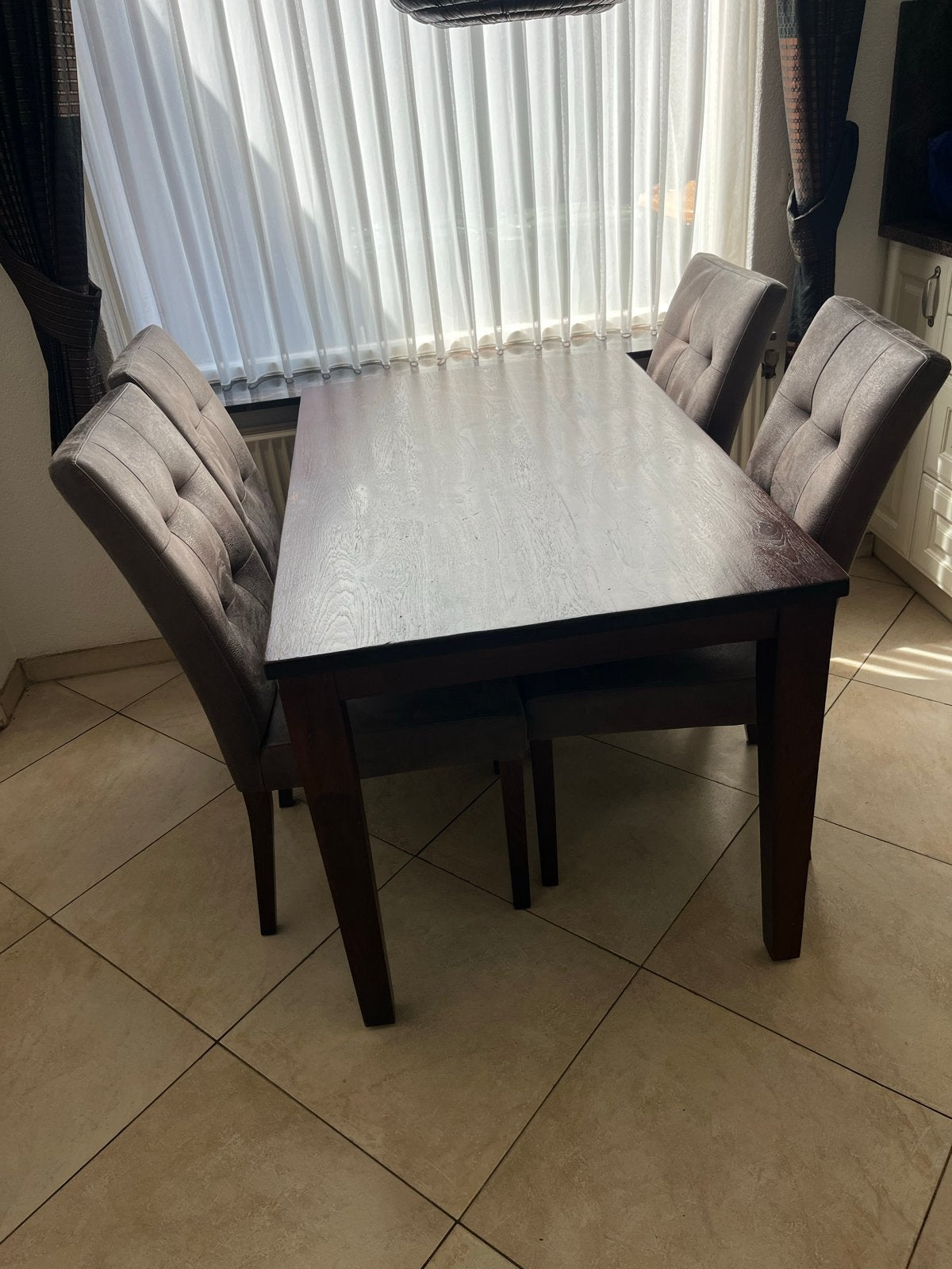 Eettafel met 4 stoffen stoelen - 130x80 cm, Ophalen, Gebruikt, 100 tot 150 cm, 50 tot 100 cm