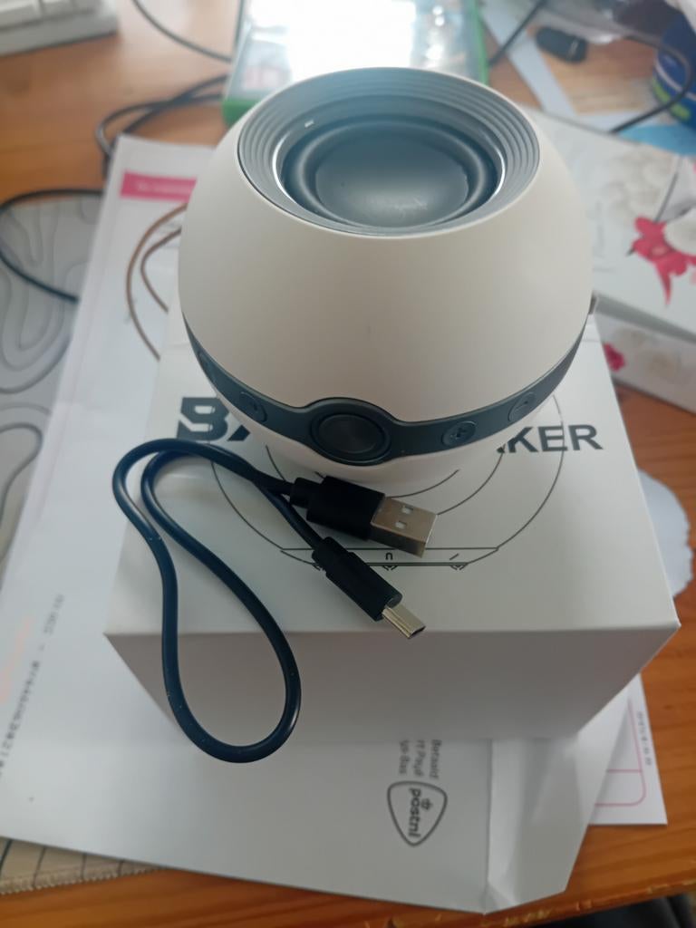 Compacte bol speaker - Zo goed als nieuw, Audio, Tv en Foto, Luidsprekers, Overige merken, Overige typen, Ophalen of Verzenden