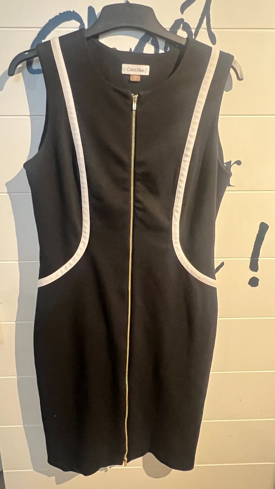 (KK) Calvin Klein Zwarte Jurk met Rits. Maat 38, Maat 38/40 (M), Zwart, Ophalen of Verzenden, Knielengte