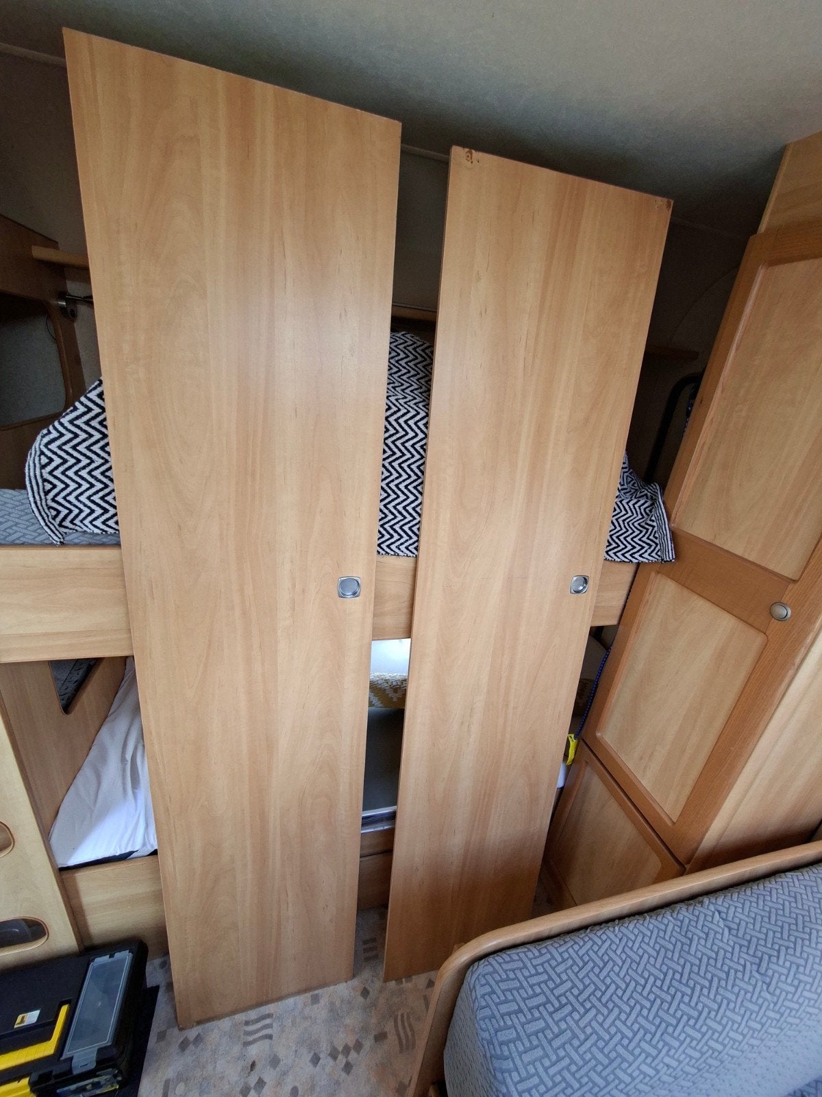 2 lichtgewicht schuifdeuren Sprite 490/2 caravan, Ophalen, Gebruikt