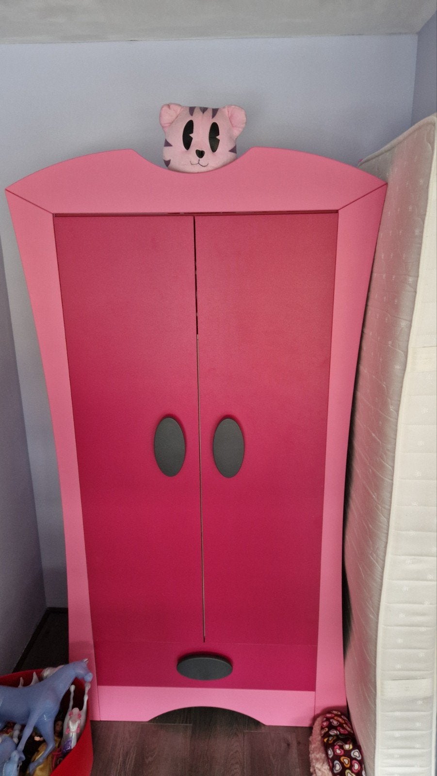 Leuke roze meisjes kledingkast, Huis en Inrichting, Ophalen, Gebruikt, 50 tot 100 cm, 150 tot 200 cm