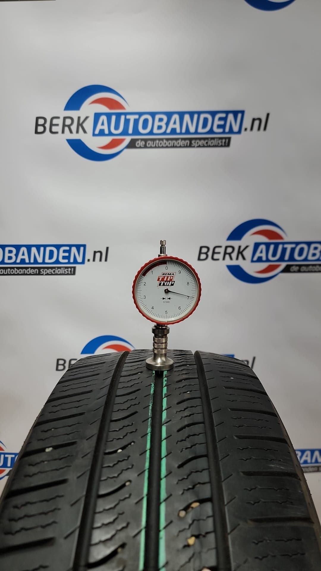 2x Pirelli Carrier All Season 215/65 R16C 109/107T 215/65/16, -, Ophalen of Verzenden, All Season, Band(en)