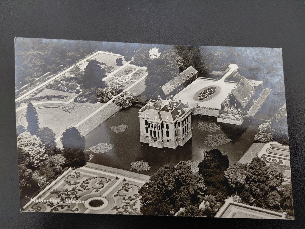 Luchtfoto KLM, Kasteel Middachten, gelopen, jaren '50., Verzamelen, Verzenden, 1940 tot 1960, Gelopen, Gebouw