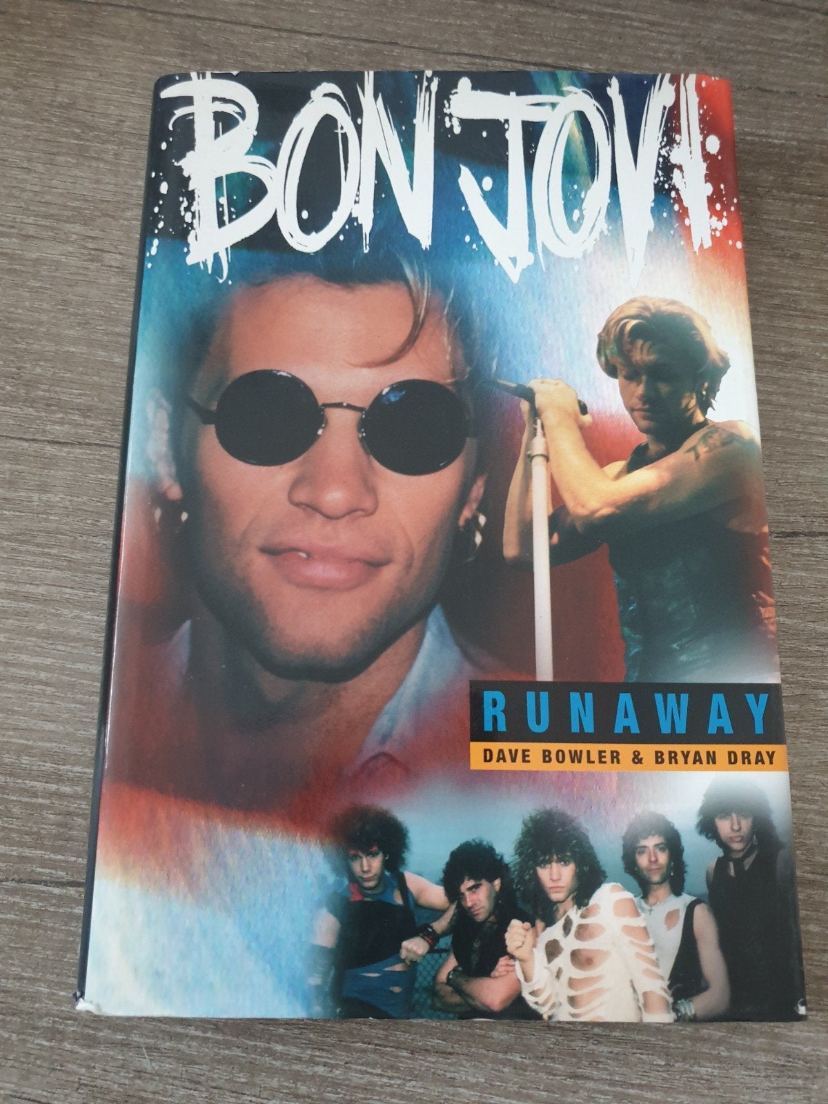 Bon Jovi: Runaway - Het verhaal van de band, Boeken, Ophalen of Verzenden, Gelezen, Dave Bowler & Bryan Dray