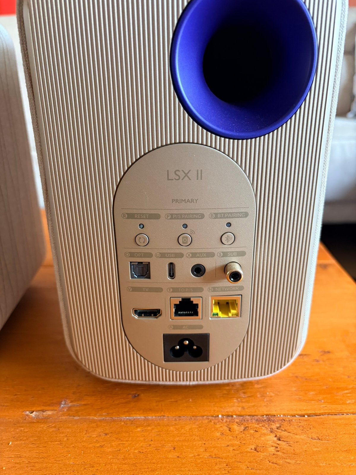 Foto 5 van KEF LSX II Soundwave beige. Nieuwstaat