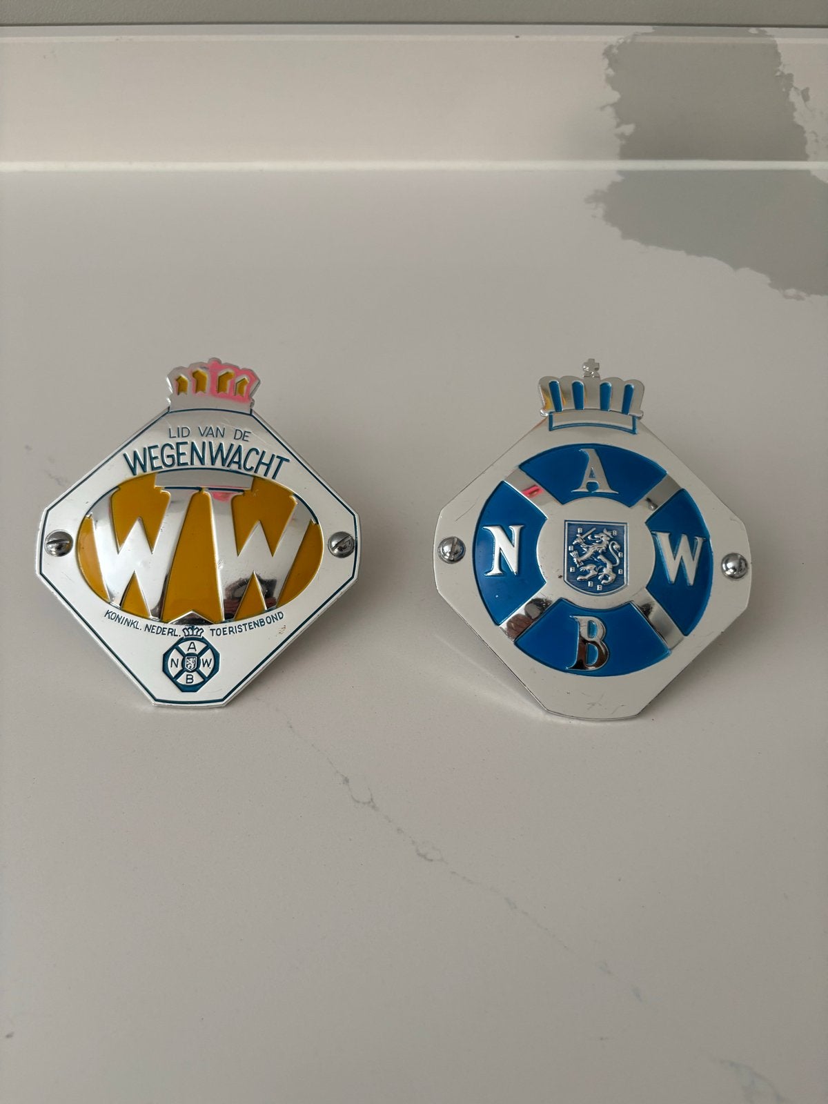2 Bijna Nieuwe ANWB Emblemen Groot Model, Verzenden, Zo goed als nieuw