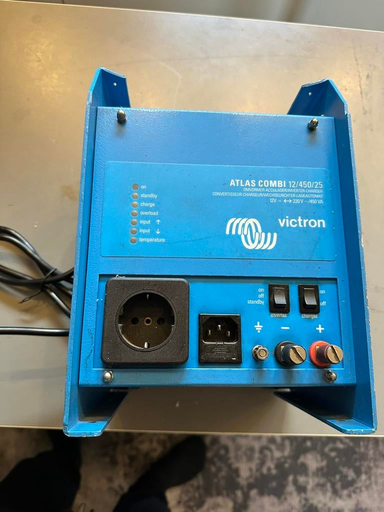 Victron omvormer en lader, Ophalen of Verzenden, Gebruikt