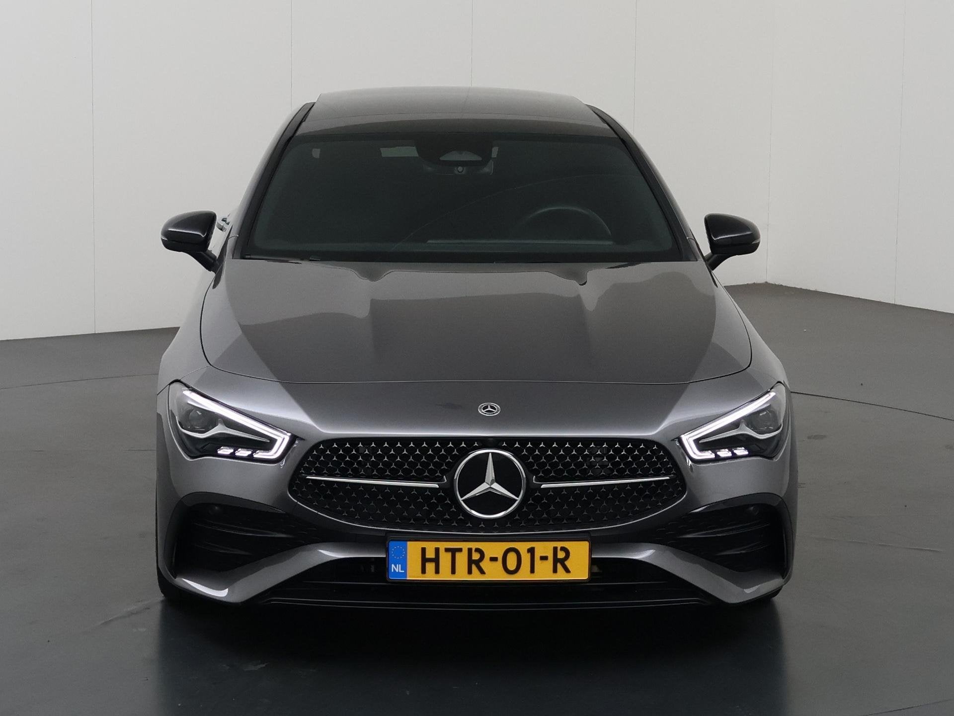 Mercedes-Benz CLA-klasse 180 Star Edition AMG Line | Panoram, Auto's, 136 pk, Gebruikt, 4 cilinders, Origineel Nederlands