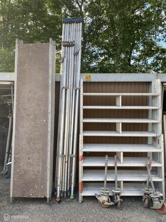 Layher rolsteiger 150x285x8,20WH, Doe-het-zelf en Verbouw, Steigers, Gebruikt, Layher, Layher, Ophalen of Verzenden
