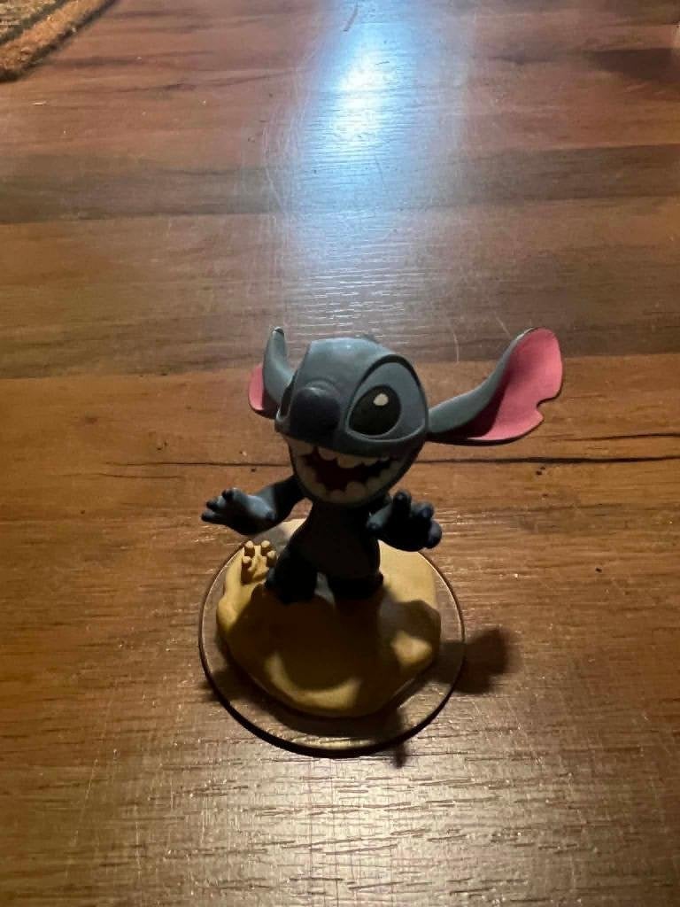 Disney Stitch , Disney Infinty, Spelcomputers en Games, Ophalen of Verzenden, Zo goed als nieuw, Zonder controller, Slim