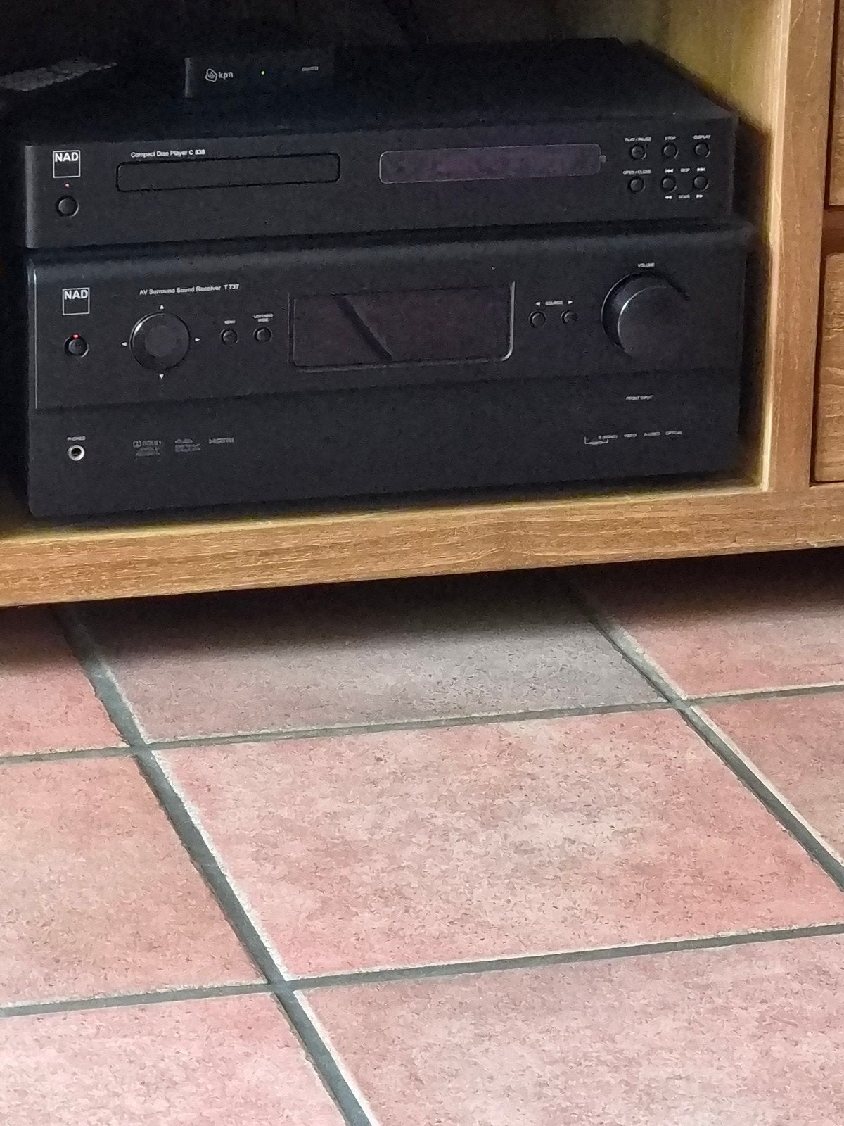 T 737 AV Receiver en NAD C 538 CD-speler, Losse componenten, Zo goed als nieuw, Cd-speler, Ophalen