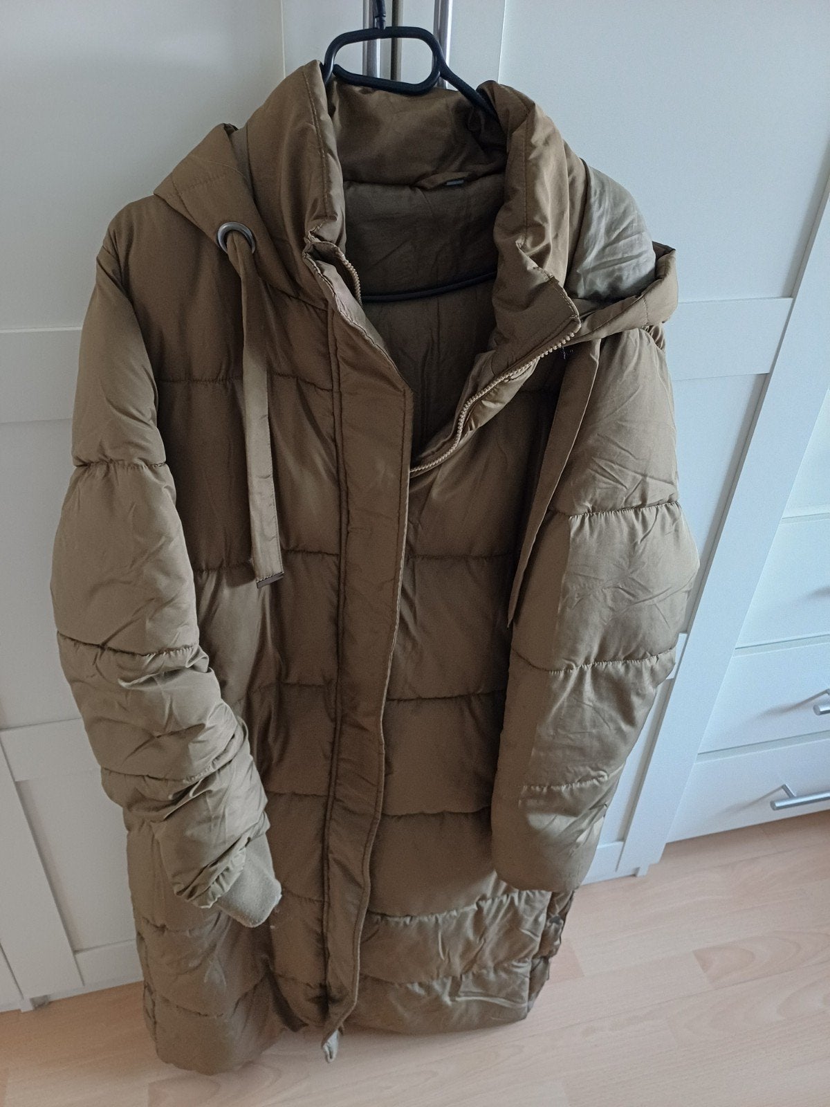 nieuwe jas met nieuwe sjaal maat 44 oksel tot oksel 65 cm, Kleding | Dames, Ophalen of Verzenden, Nieuw, Maat 42/44 (L), Groen