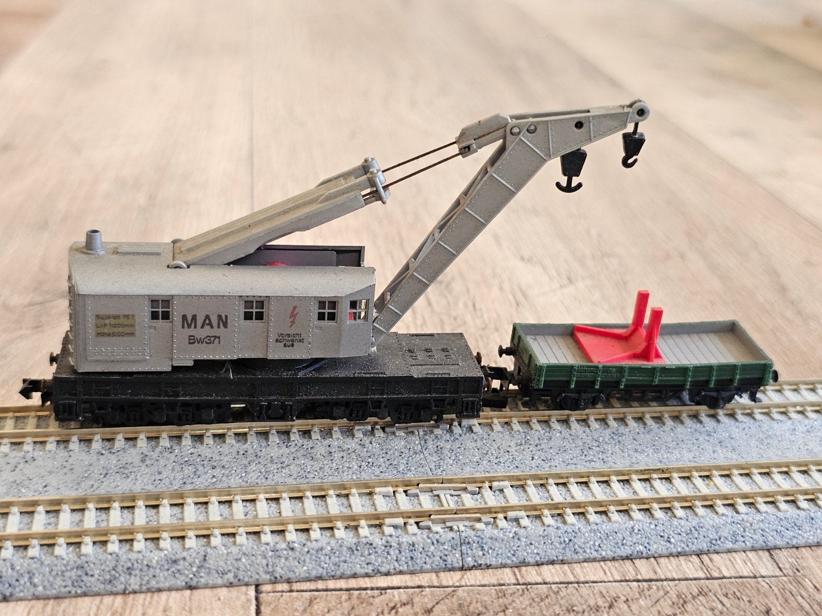 N spoor kraanwagen met giekwagen - Modelspoorbaan, Overige merken, Gebruikt, Gelijkstroom, Wagon