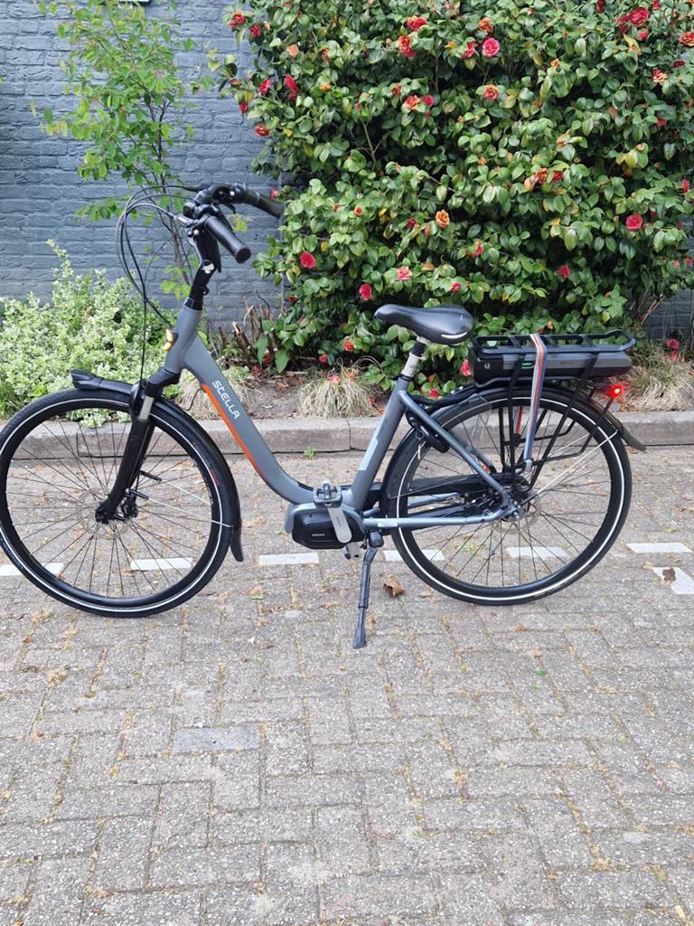 Stella Livorno schimano middenmotor, Zo goed als nieuw, 47 tot 51 cm, 50 km per accu of meer, Ophalen