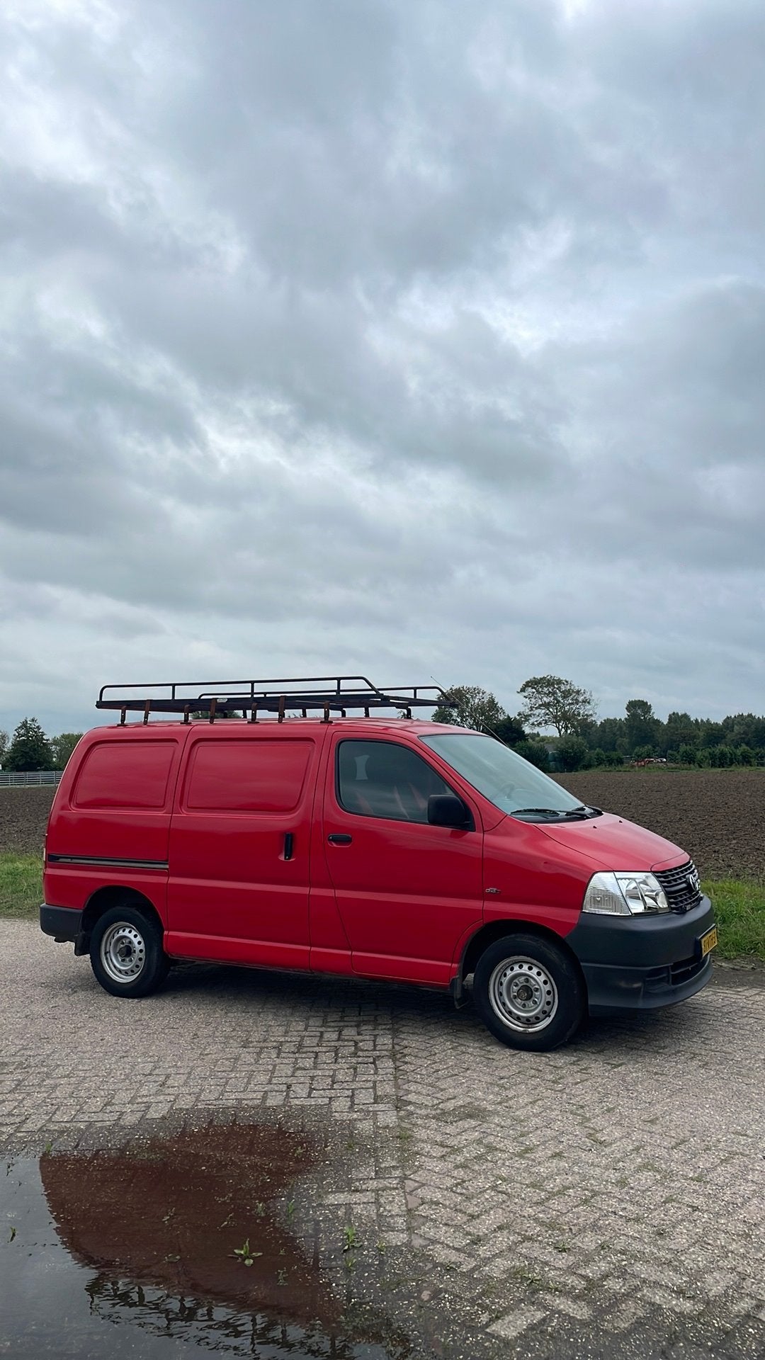 Toyota Hi-ace 2.5 D-4d 95 2008, Auto's, Bestelauto's, Achterwielaandrijving, 2000 kg, Origineel Nederlands, Particulier