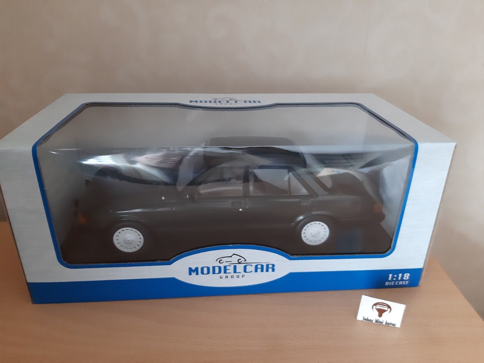 Ford Granada Mk.II 2.8i 1981 donkergroen metallic MCG 1:18, Overige merken, MCG, Auto, Nieuw