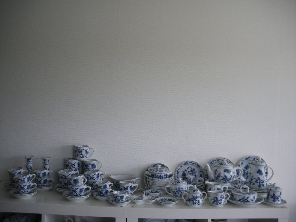 Blue Danube servies met rechte stempel, Ophalen of Verzenden, Zo goed als nieuw, Bord(en), Overige stijlen