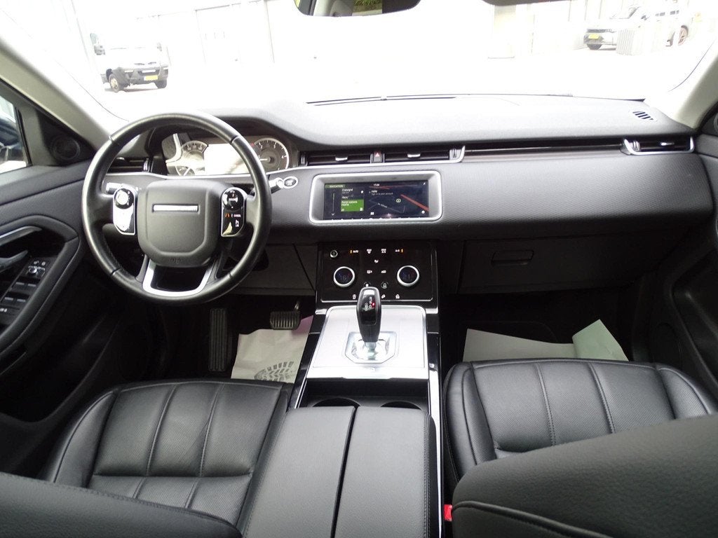 Land Rover Range Rover Evoque 2.0 D150 AWD R- Dynamic | PANO, Auto's, Automaat, Gebruikt, 4 cilinders, 1848 kg