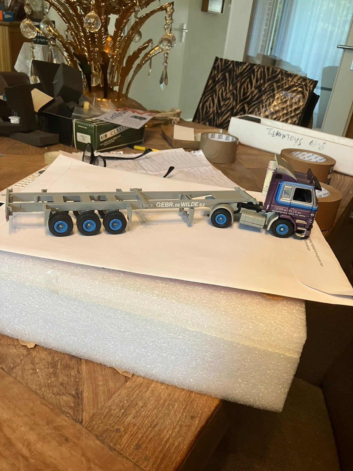 SCANIA V8 TREKKER met Container oplegger plus 2 containers, Hobby en Vrije tijd, Ophalen of Verzenden, Zo goed als nieuw, Bus of Vrachtwagen