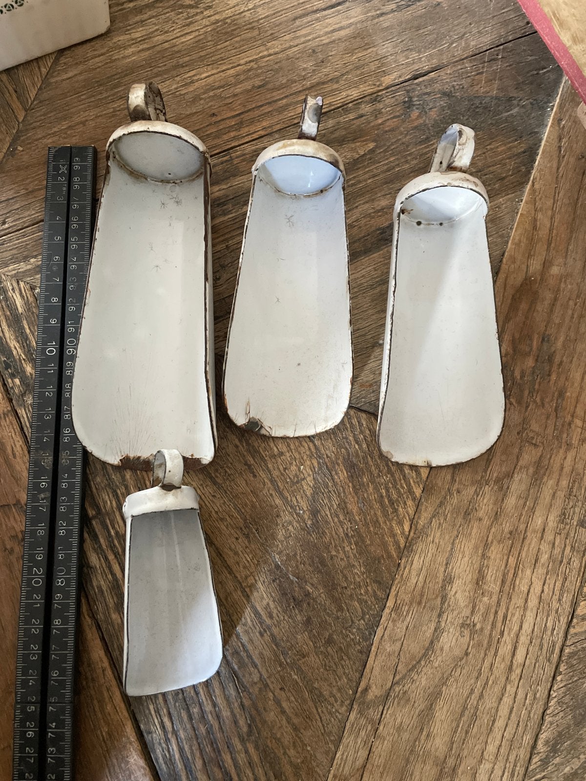 Set van 4 vintage emaille grutters scheppen wit, Ophalen of Verzenden
