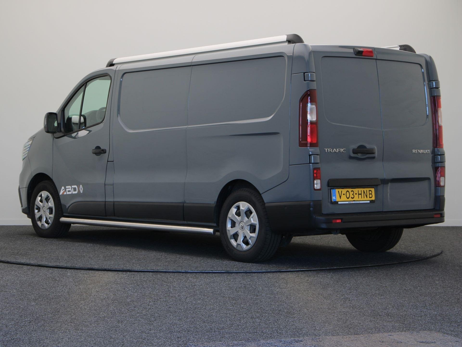 Renault Trafic E-Tech T29 L2H1 Comfort 52 kWh | Roofrails |, 12 maanden, Stof, Renault, 920 kg