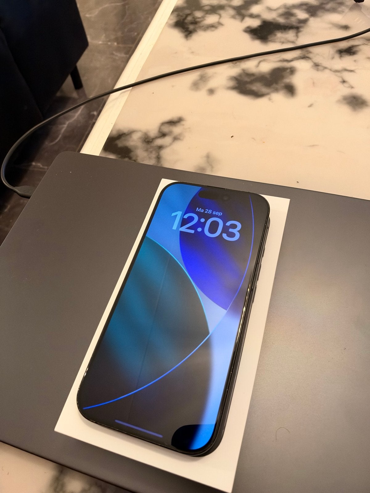 Foto 2 van iPhone 16 Pro  256GB zwart