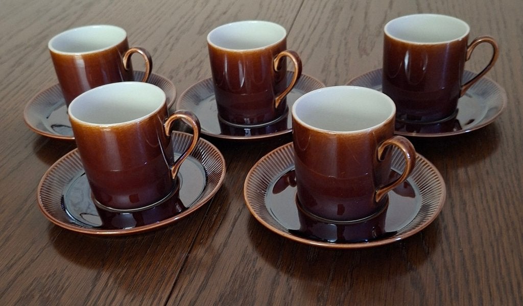 Bruine vintage koffiekopjes, Huis en Inrichting, Keuken | Servies, Ophalen, Vintage, Zo goed als nieuw, Kop(pen) en/of Schotel(s)