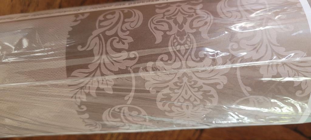 Barok Behangrol - Beige/Grijs Patroon, Huis en Inrichting, Stoffering | Behang, Ophalen of Verzenden, 10 tot 25 m², Grijs, Barok, Klassiek, Elegant