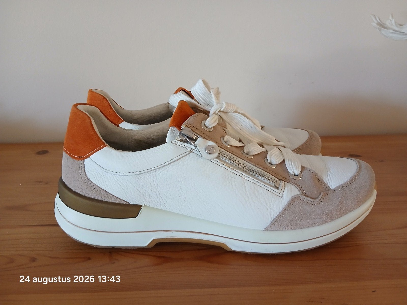 Ara leder maat 40, Schoenen met lage hakken, Wit, Ophalen of Verzenden, Zo goed als nieuw