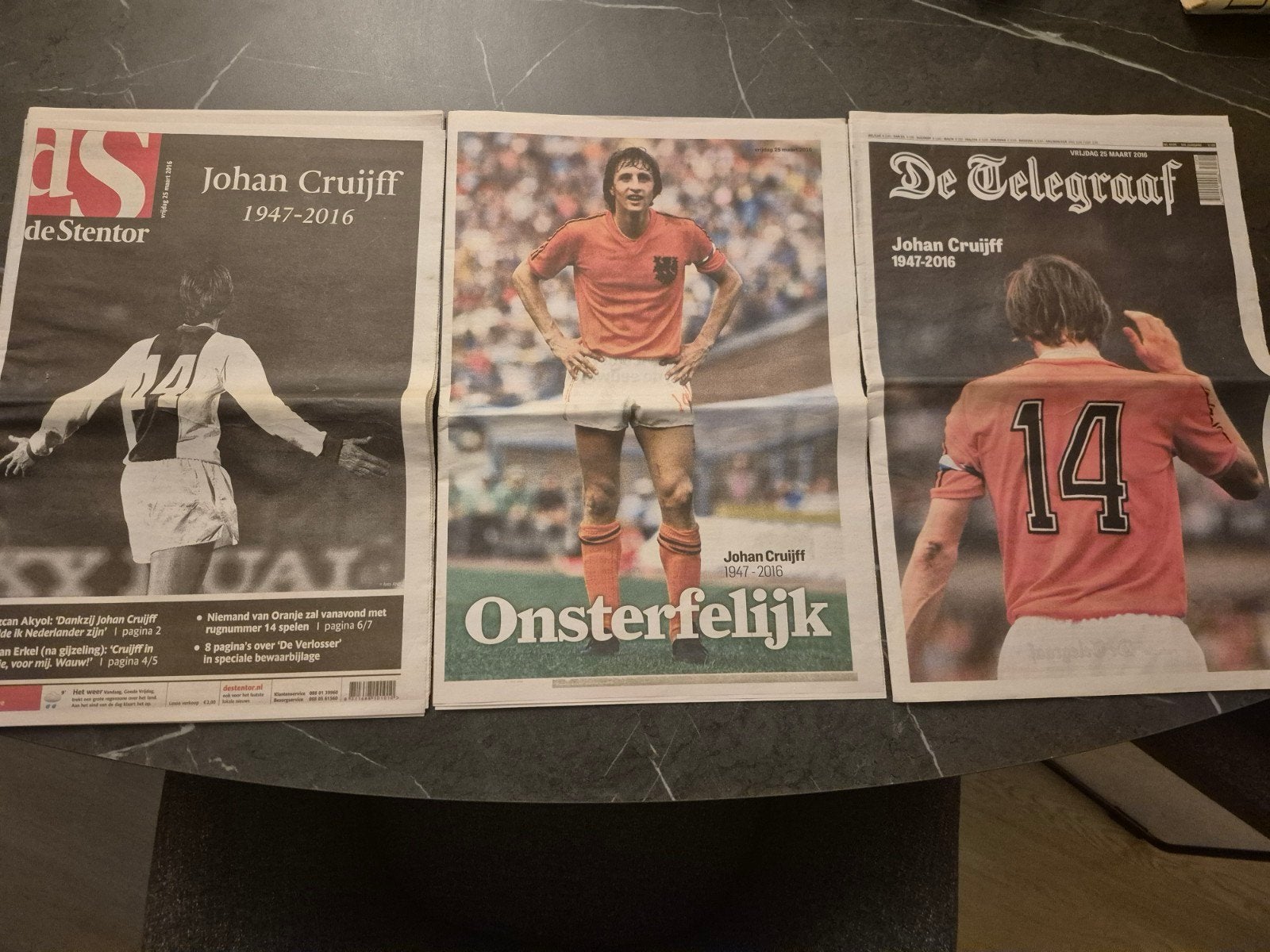 Overlijden.van Johan Cruijff 1947-2016, Ophalen of Verzenden, Gelezen, Krant